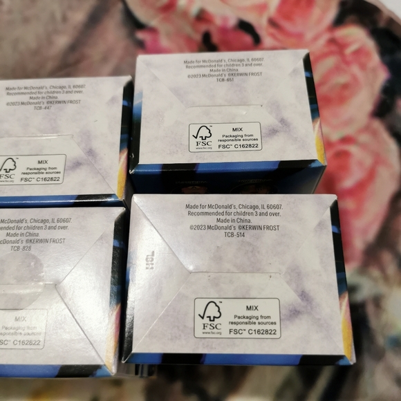 SEALED McDonalds 2023 The Artist Box  McNugget Buddies Complete set of 6 NIB - Picture 7 of 7